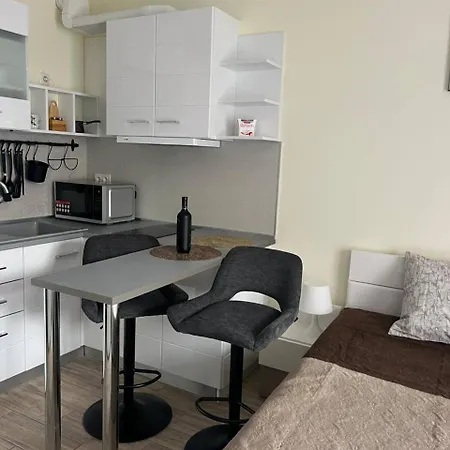 Coastera Group Cascadas 8 Apartman