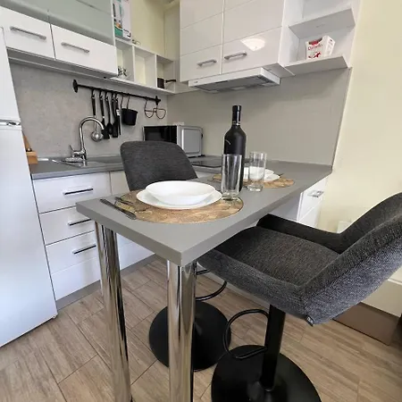 Apartman Coastera Group Cascadas 8 *